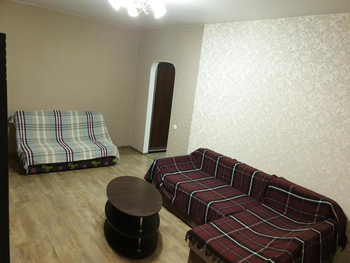 Apartment On Kravchuka, 11B Loetsk Buitenkant foto