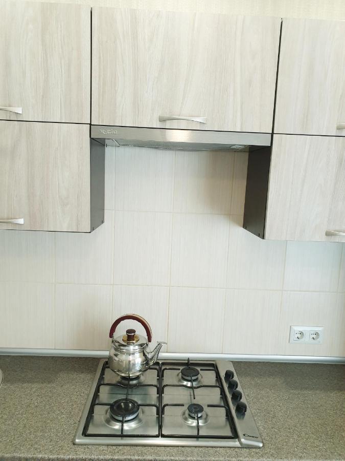 Apartment On Kravchuka, 11B Loetsk Buitenkant foto
