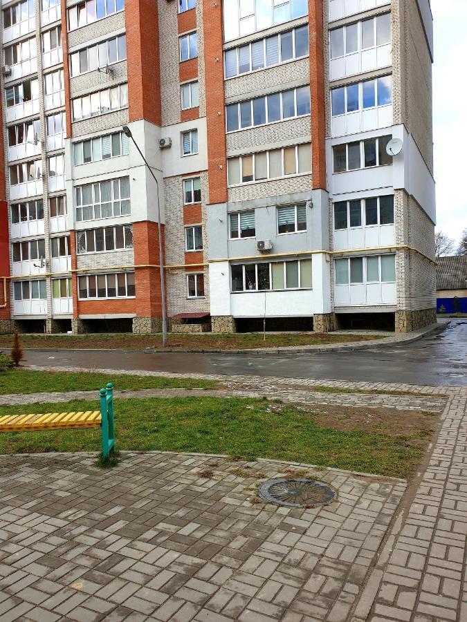Apartment On Kravchuka, 11B Loetsk Buitenkant foto